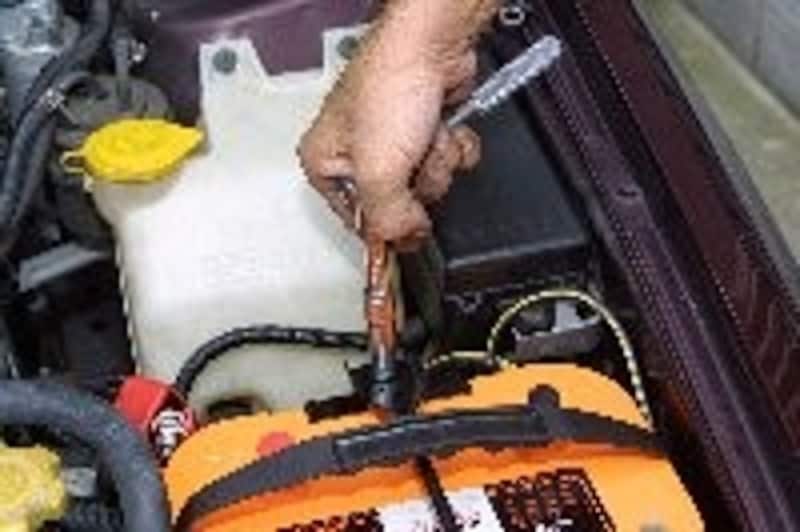 固定ナットを締め付けるundefinedその1