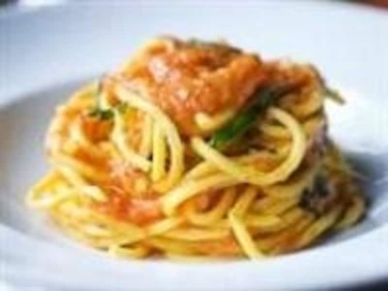 自家製パスタはお替わりしたくなるほど美味。