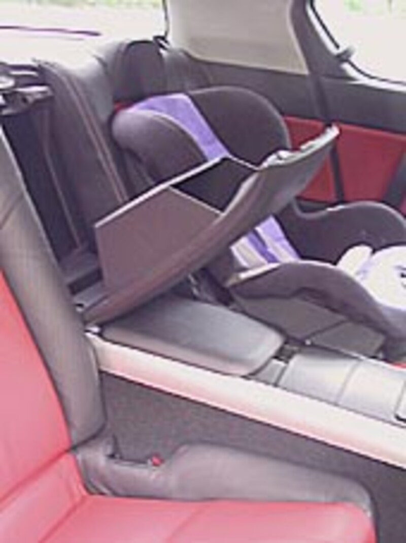 2 3 ｒｘ ８をファミリーカーとして見てみると ｒｘ ８のもう一つの顔 ファミリーカー All About