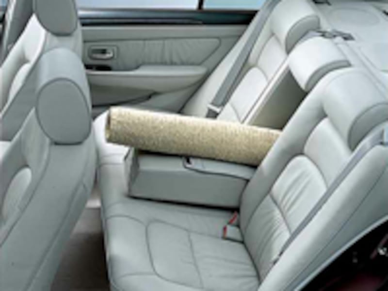 トヨタブレビス シート 