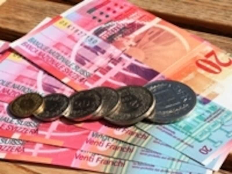 キャッシュとカードを上手に使い分ける