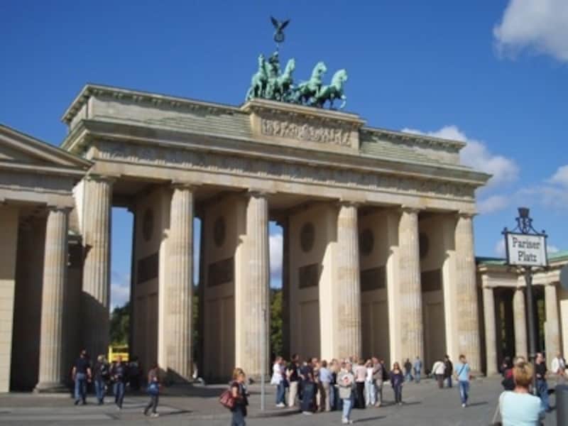 ベルリンそして再統一されたドイツのシンボル、ブランデンブルク門
