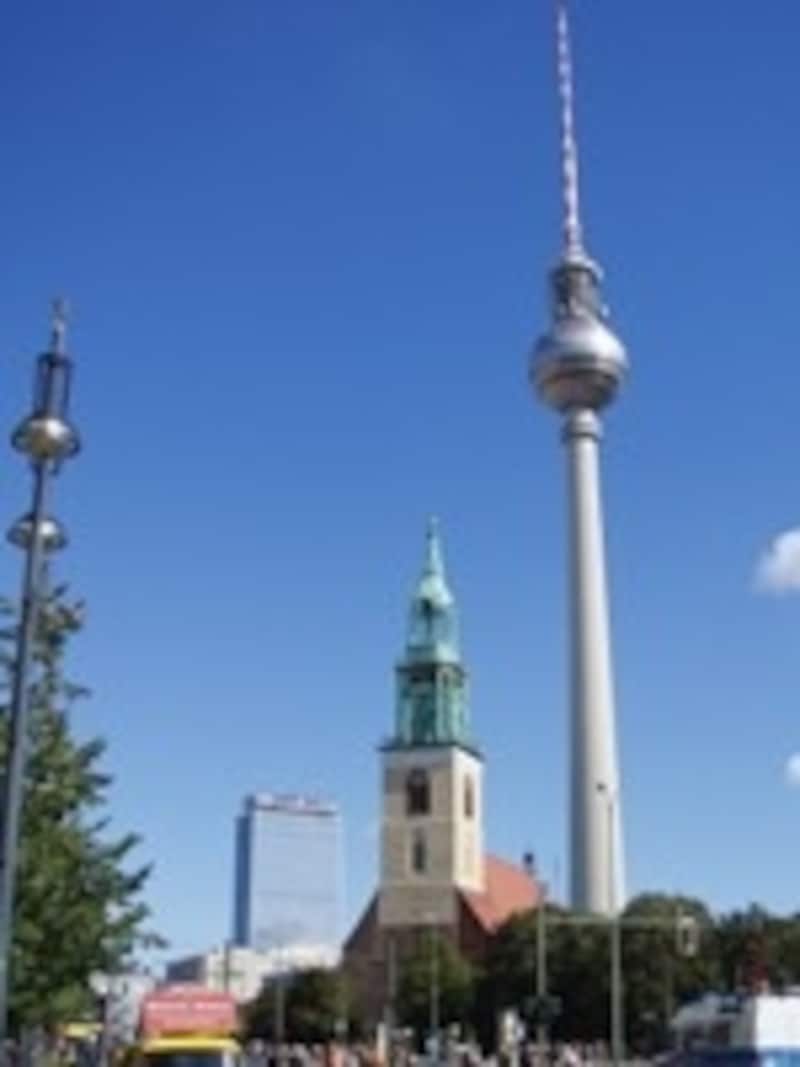 旧東ドイツ地区のシンボル、テレビ塔