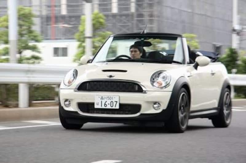 ミニコンバーチブルS