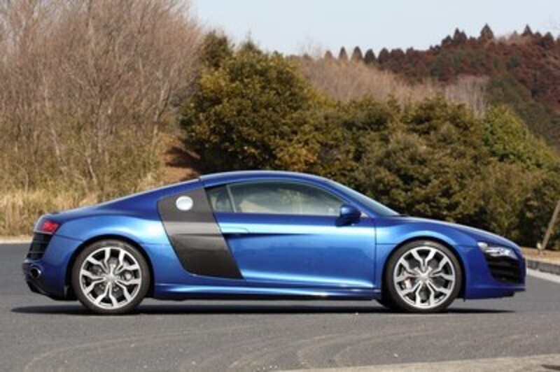 アウディR8 5.2FSIクワトロ