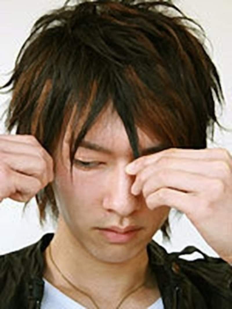 手順6:前髪をスタイリングします