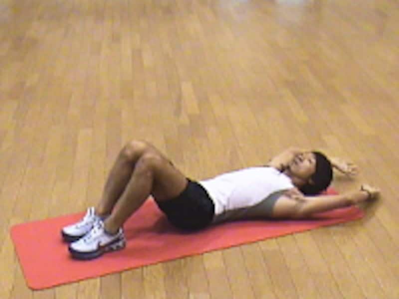 クロスチョップクランチ手順3