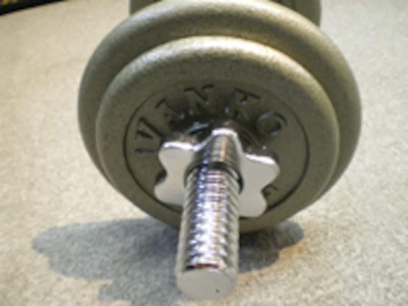 スクリュー式のダンベル