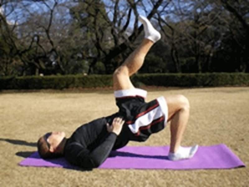 腰を反らないように注意してください