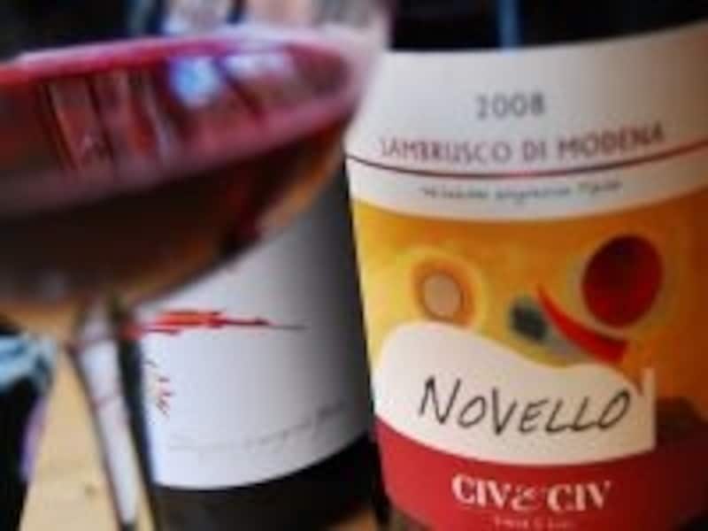 イタリアの新ワインはundefinedノヴェッロ Novelloundefinedさまざまなワイナリーから出荷されます