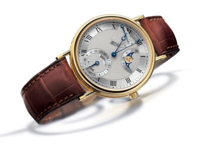 扇形の古典的なインジケーターを採用したブレゲ「3130」。イエローゴールド・ケース。自動巻き。18世紀末に作られた名作「ブレゲ No.5」のデザインを現代流にアレンジしている。