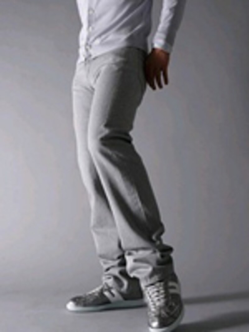 スキニージーンズのスナップ