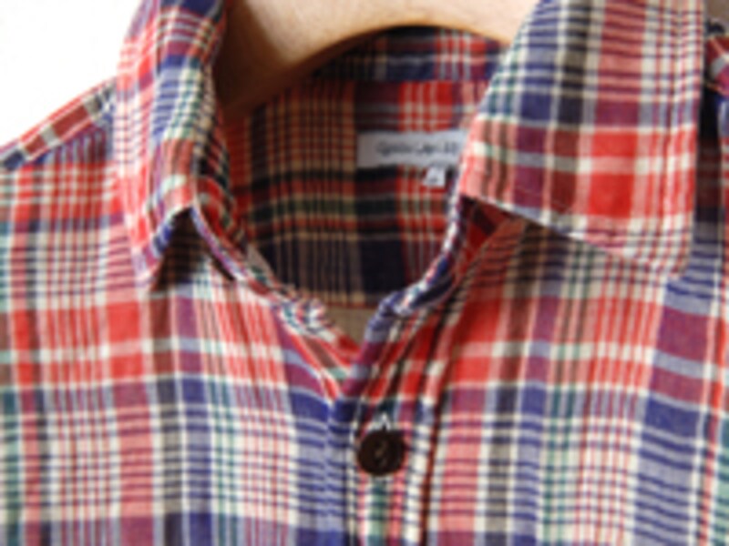 チェックシャツ