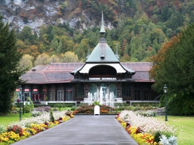 1859年開業のカジノ・クアザール