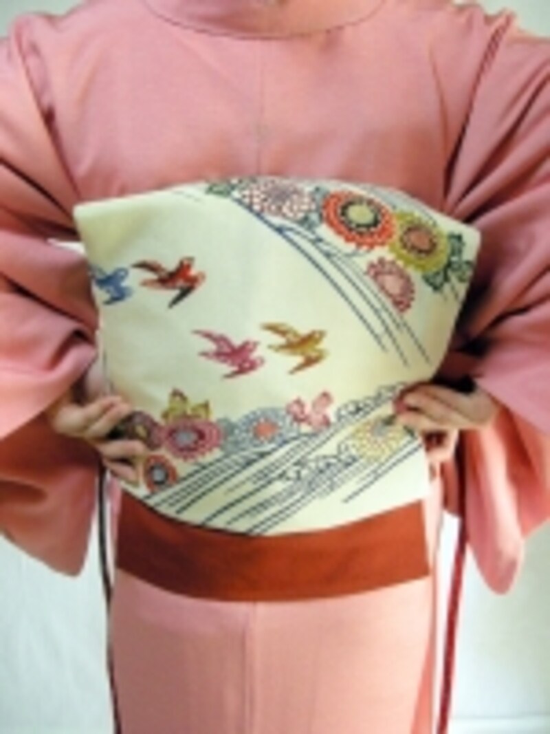 帯締めはしっかり結ぶ