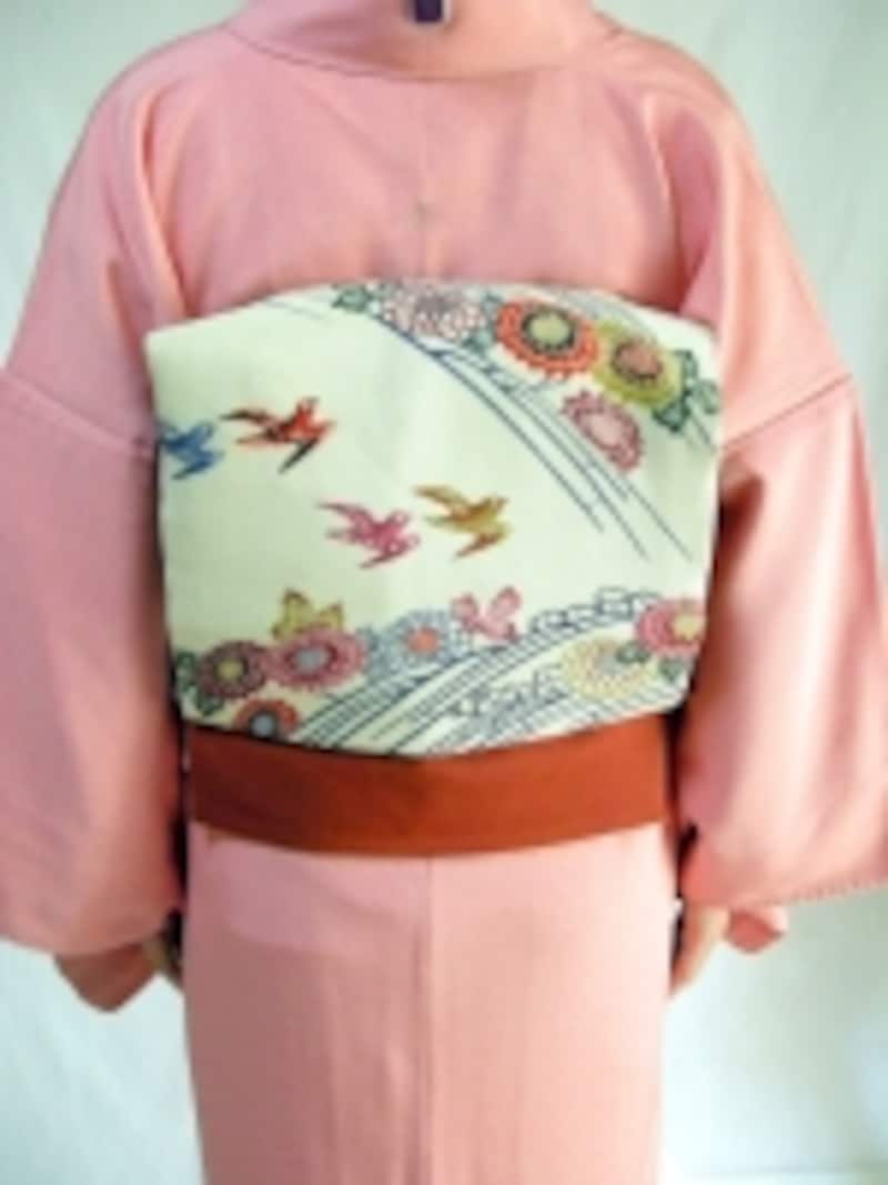 帯締めが帯から外れないように注意