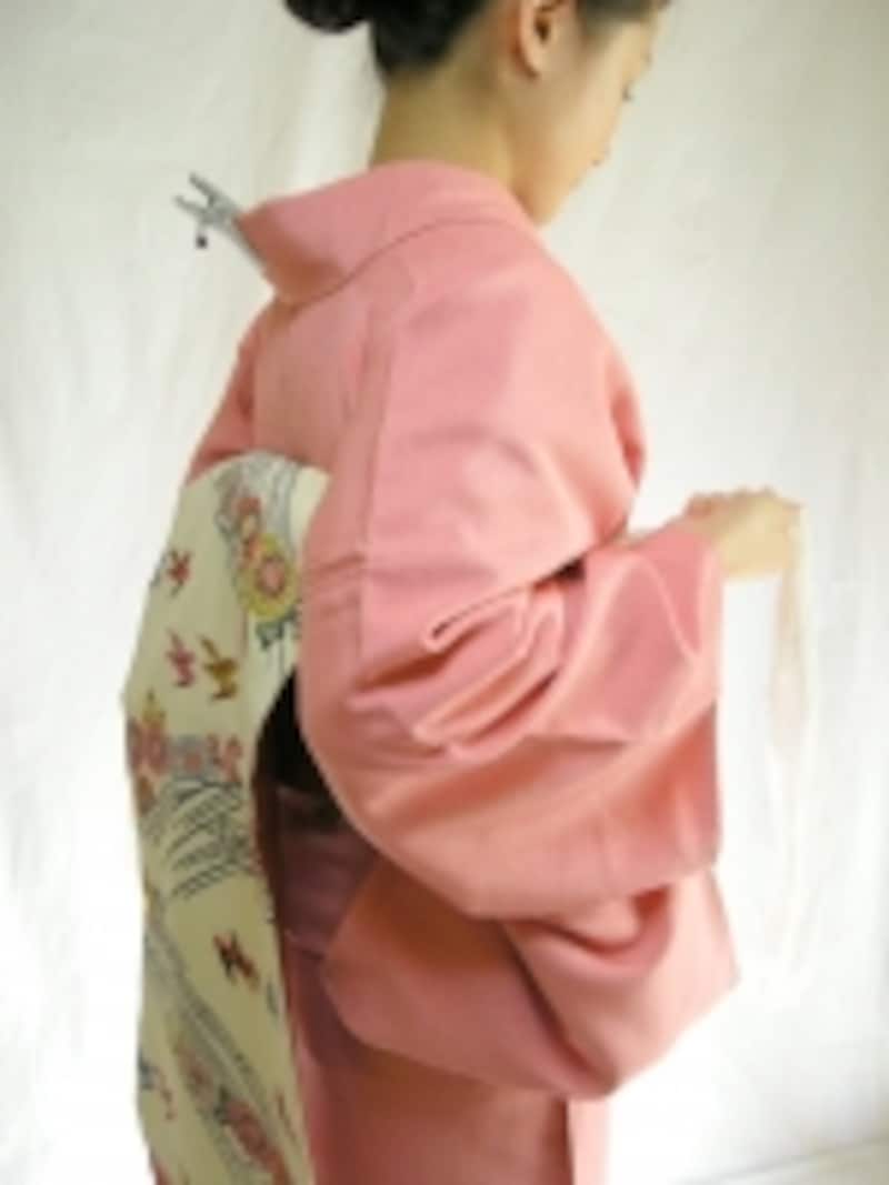 帯枕の紐は、帯に隠れるので緩まなければどんな結び方でもOK