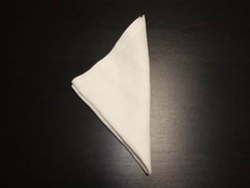 ポケットチーフの折り方 ハンカチ代用で結婚式 ビジネスにも スーツ ジャケット All About