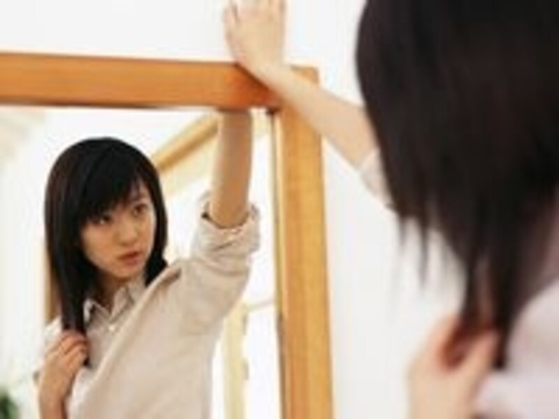 透明美肌を汚すしみの原因は紫外線、加齢、喫煙、酸化、血行不良、ホルモン不足など
