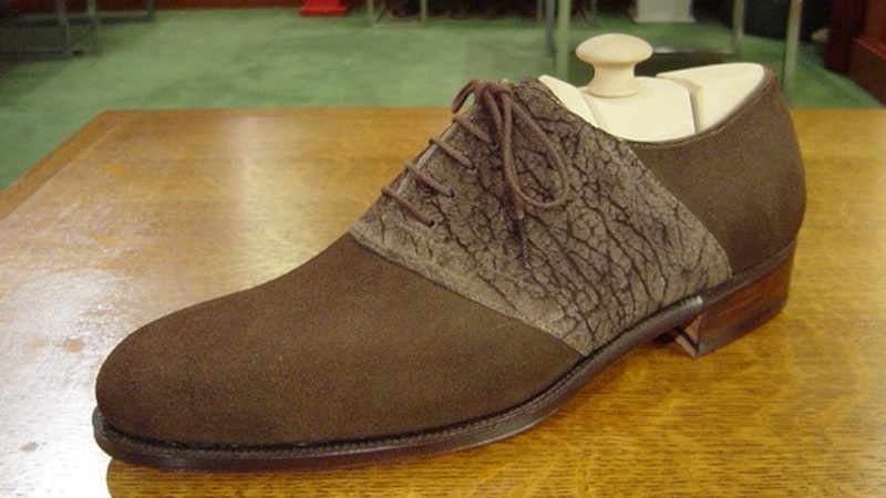 サドルシューズ