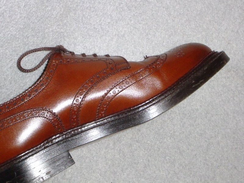 レザーソールの魅力とは？3種の革靴ソールの特徴を解説
