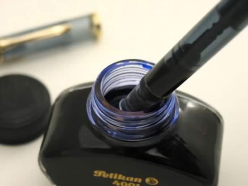 インク吸入の様子も全て見える楽しさ