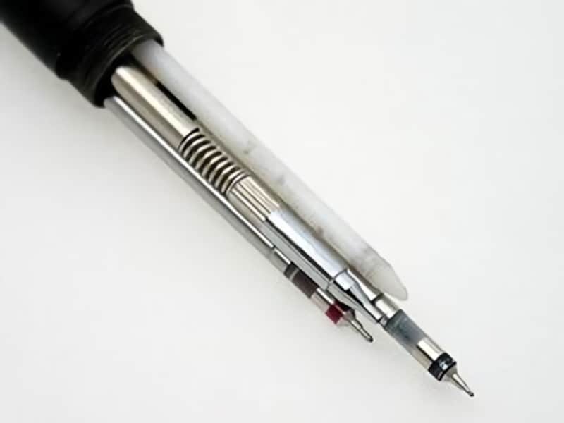 ロトリング『4in1インプット』にハイテックの黒と赤を