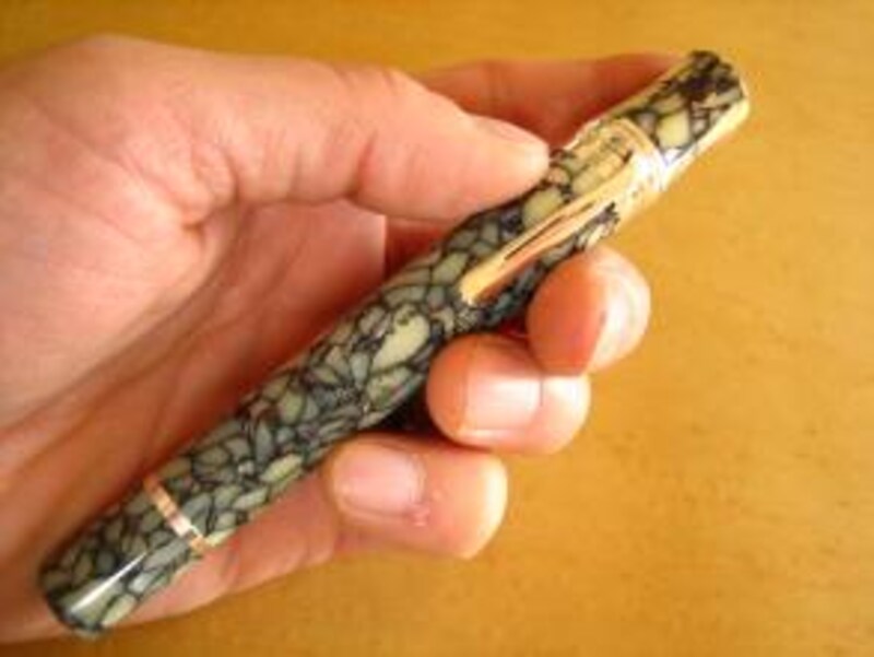 2 2 万年筆のペン先が繰出される驚きのギミック ステーショナリー 文房具 All About 2 2 万年筆のペン先が繰出される驚きのギミック ステーショナリー 文房具 All About