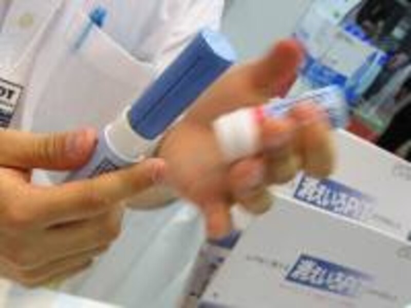 「消え色ピット」の詰め替え糊