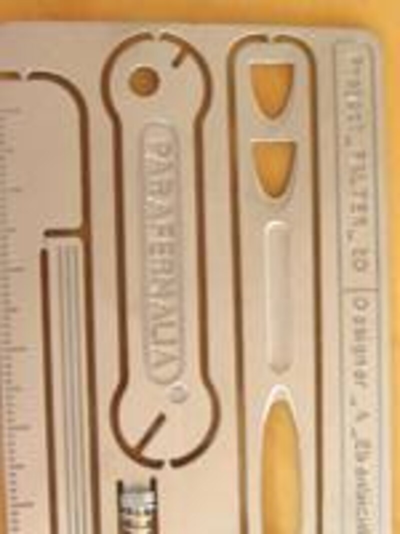 パラフェルナリア　FALTER　2D