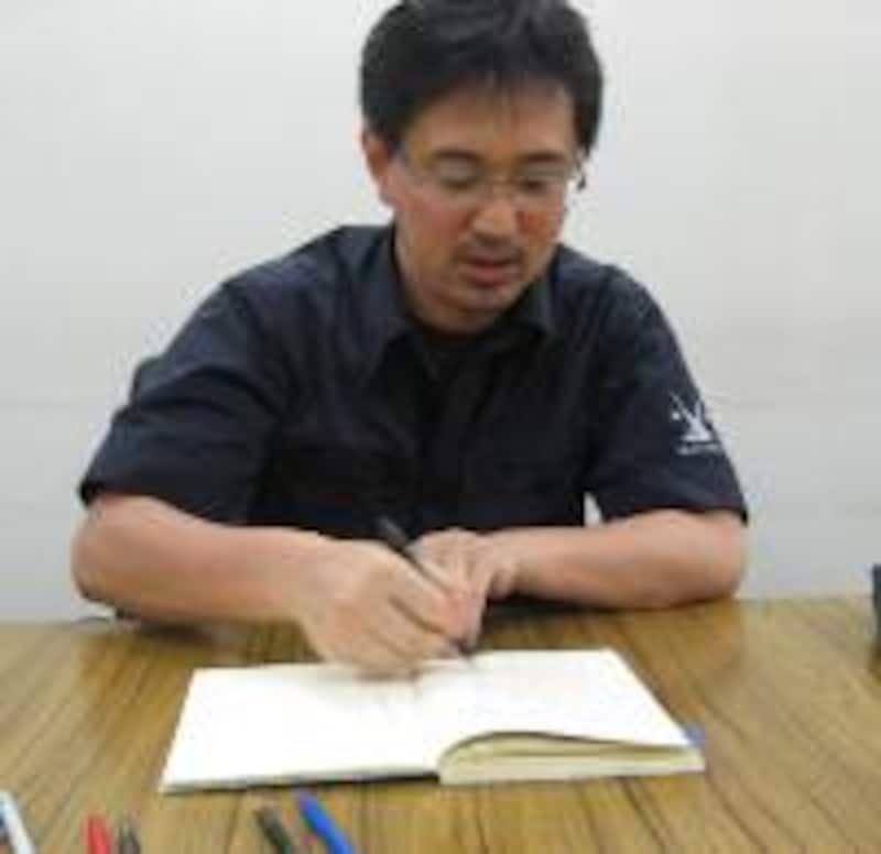 趣味の文具箱 編集長清水さん