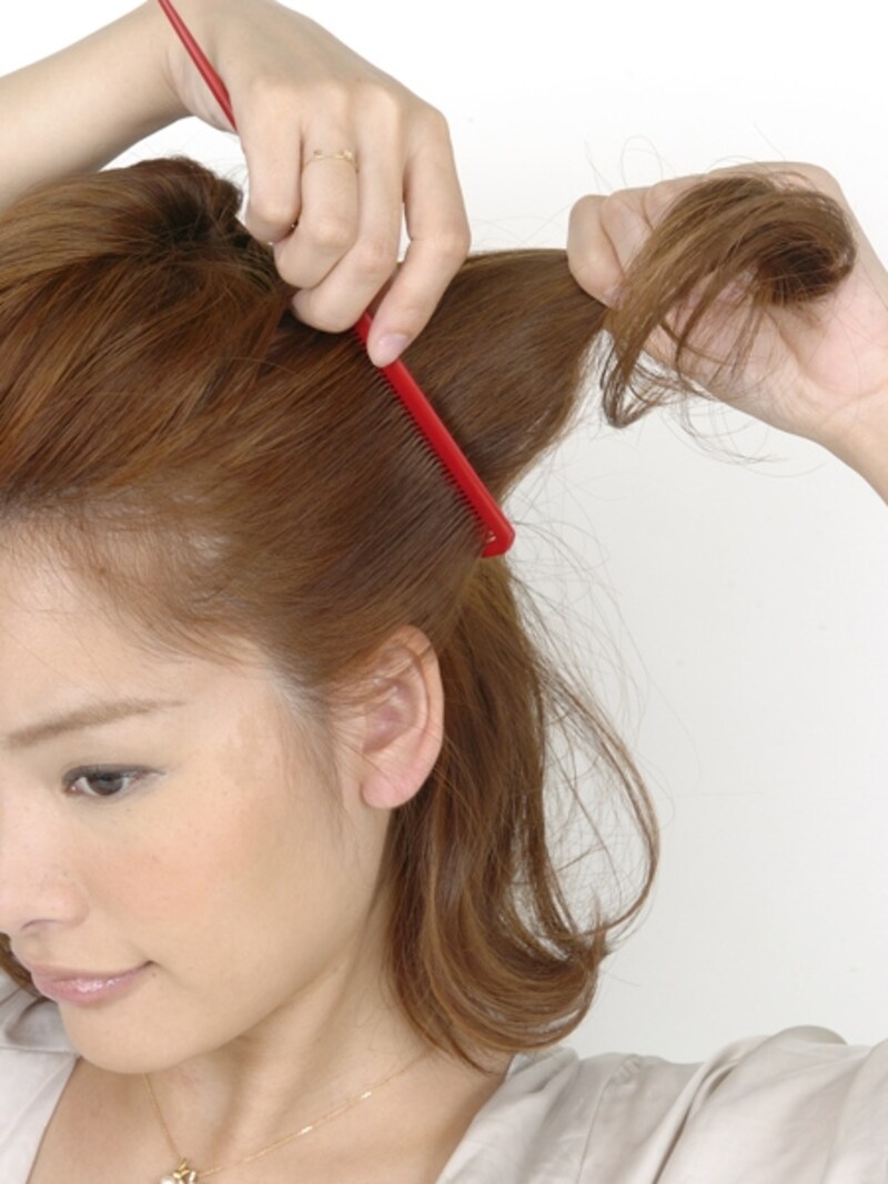 しっかりコーミングをしてタイトにシェイプ