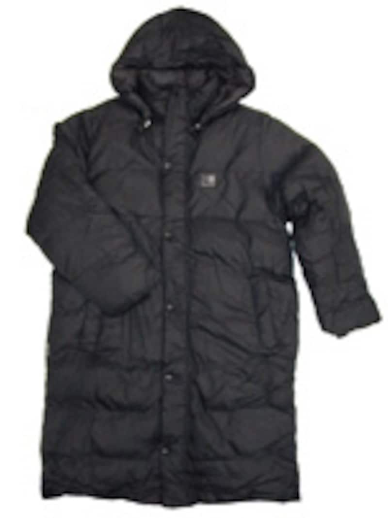 黒よりもシックな色合いで目立つ