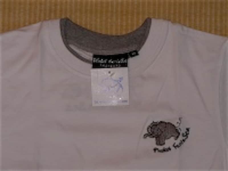 衿ウラとワンポイント刺しゅうがポイント