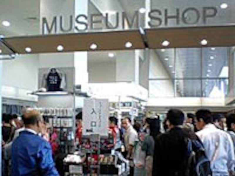 お土産を買うのもタイヘン