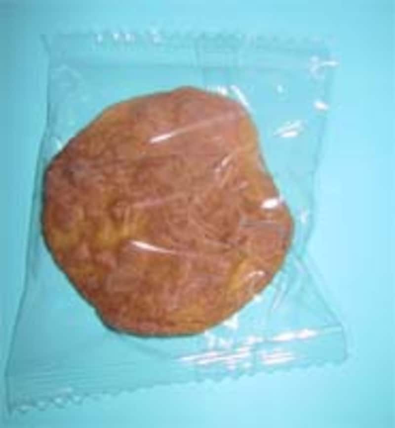 ギザギザのついている袋(おせんべい等)