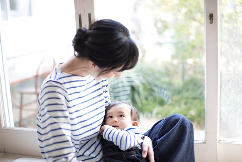 寝ない赤ちゃんは、体内時計と睡眠リズムを整えてあげよう