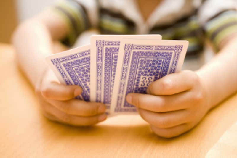 頭のいい子が育つ家庭の共通点3.考える力を育む!ゲームで地頭を磨く