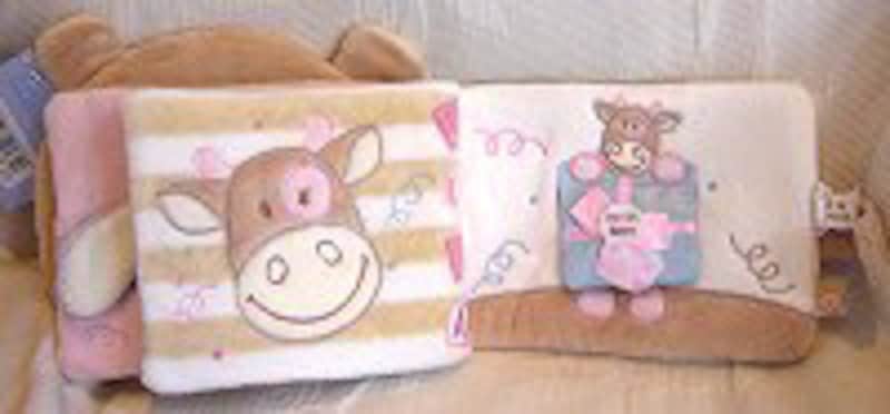 プレゼントを持つローラのページ