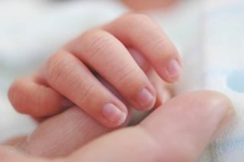 赤ちゃんの手