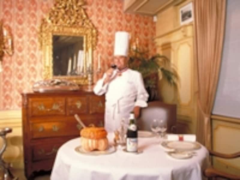 世界遺産になる日も近い!?リヨン美食文化を牽引するポール・ボキューズ&nbsp;&copy;&nbsp;RA&nbsp;Tourisme/S.&nbsp;Maviel