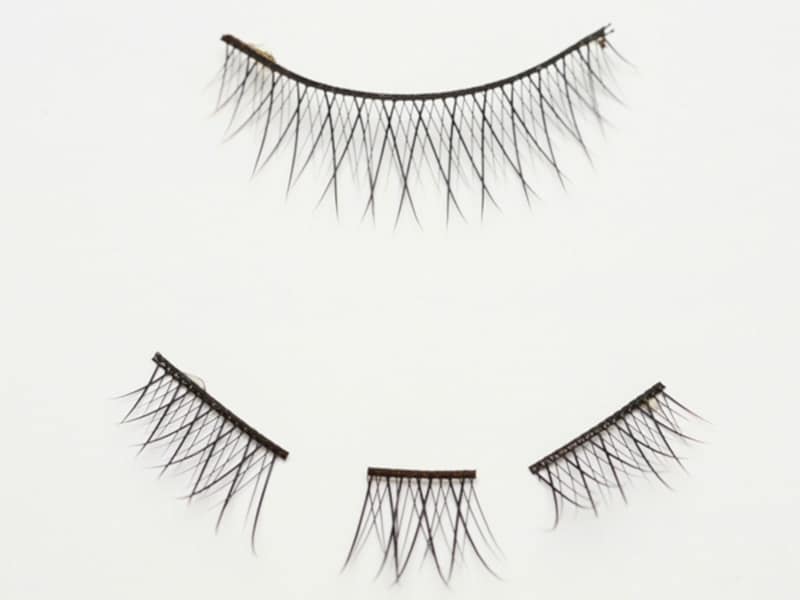 1つのつけまつげで、両目用作れる