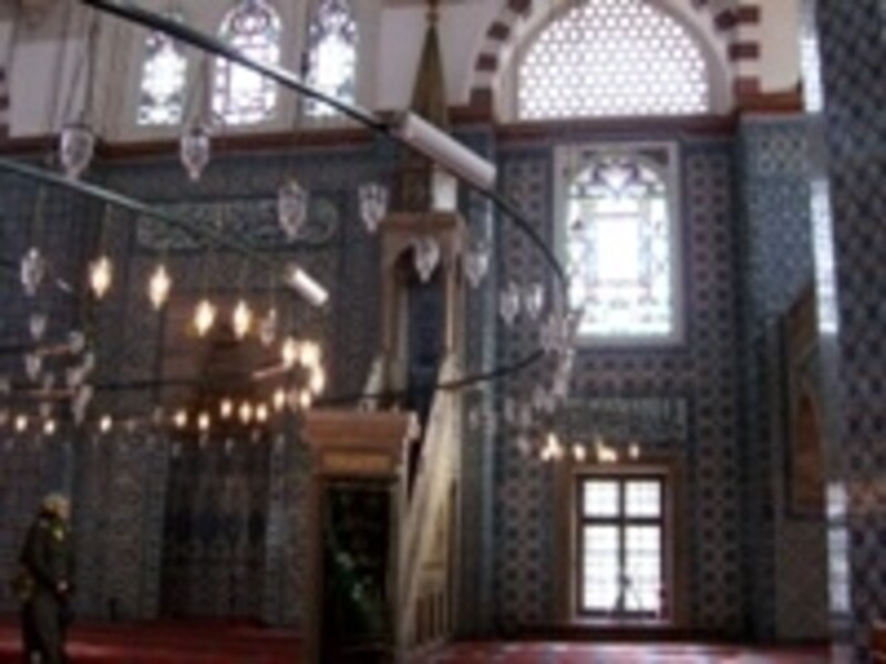 リュステムパシャモスク