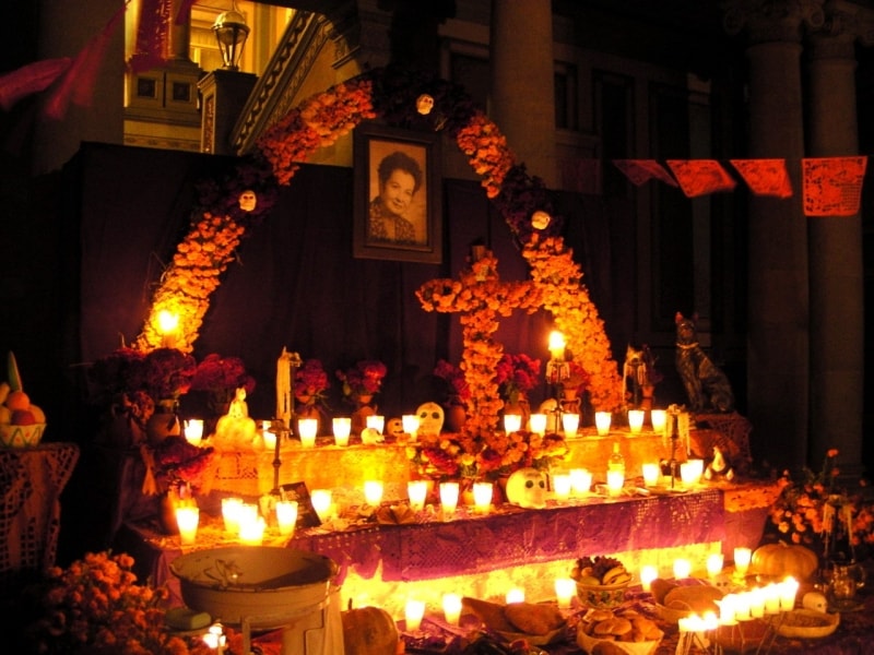 グアナファトの死者の日の祭壇