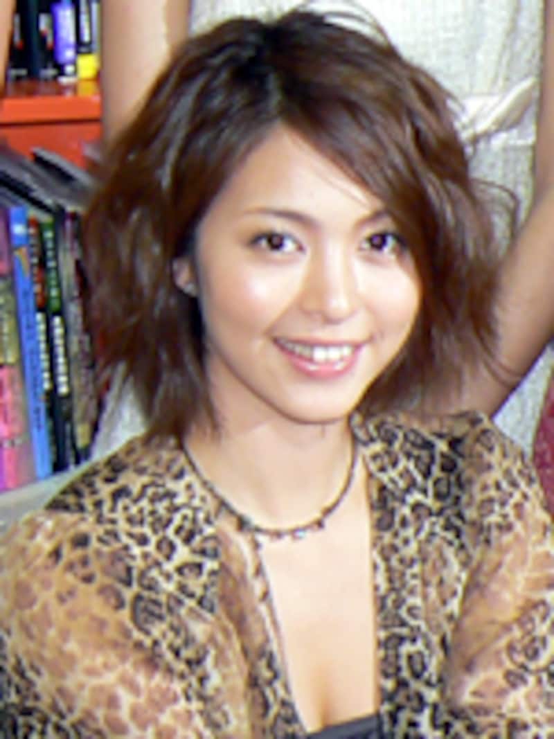 岩佐真悠子