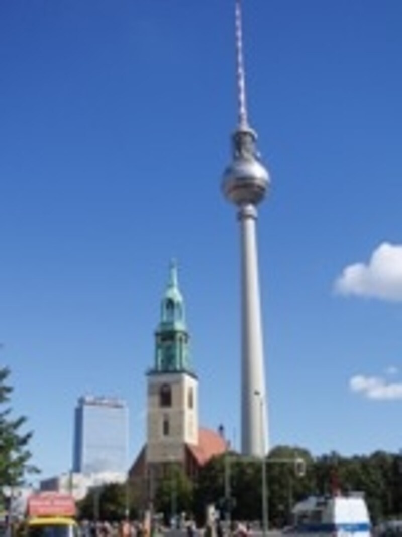 テレビ塔を目指して進めばアレクサンダー広場まで迷いません