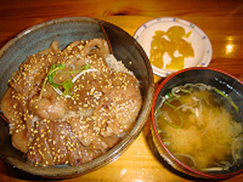 ひらゆの森 カルビ丼