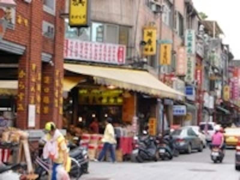 布の問屋街は日曜が休みなので気をつけて