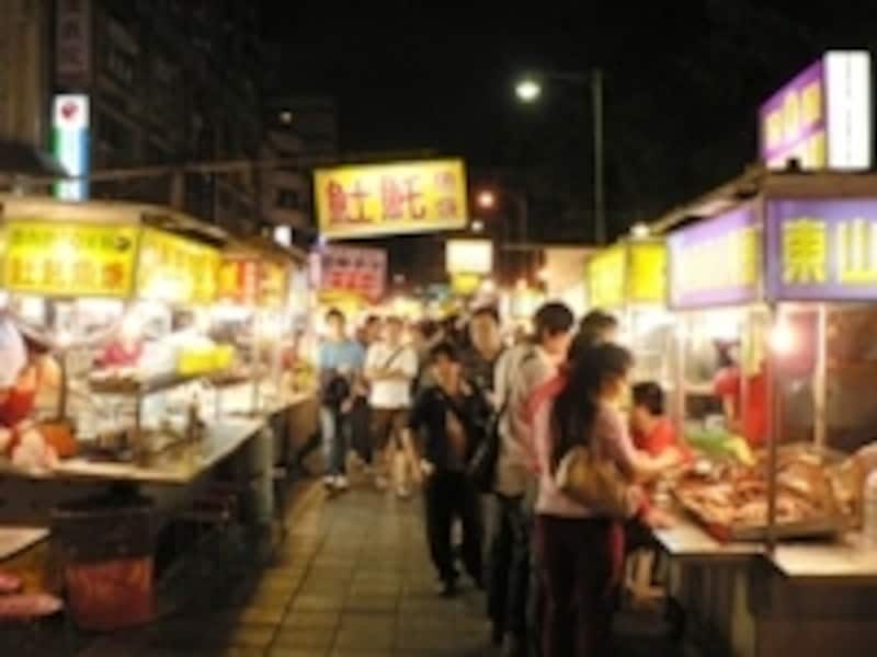 小規模ながらも根強い人気の寧夏路夜市