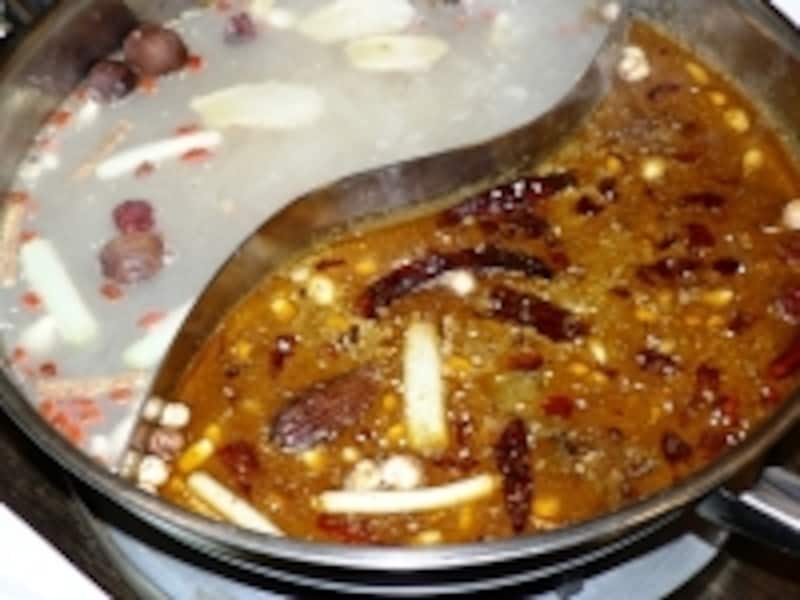 3種類から選ぶスープは天香鍋底と回味鍋底という組み合わせがおすすめ